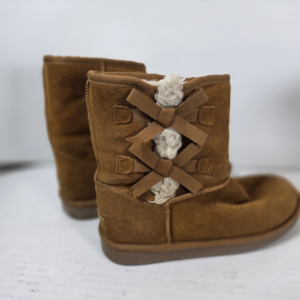 Koolaburra by UGG Victoria Short Chestnut‎ Suede Bow Boots Mens 3 Womens 5